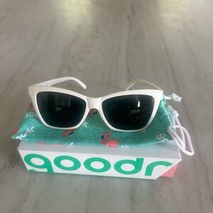 GOODR Mod One Out White Sunglasses-original box and case